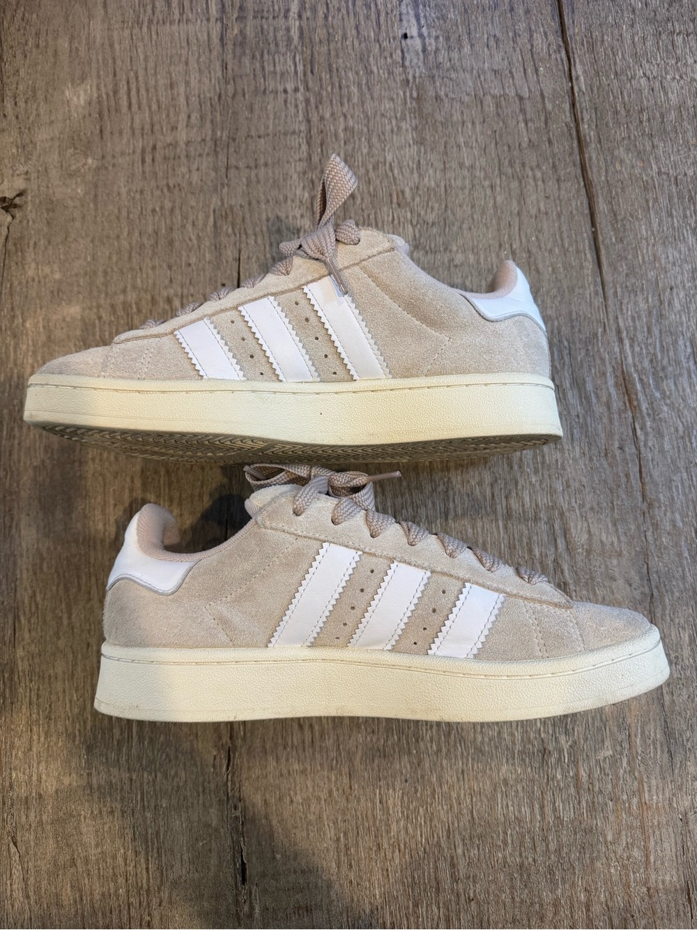 Adidas Campus OOS Sneakers Excellent Condition!